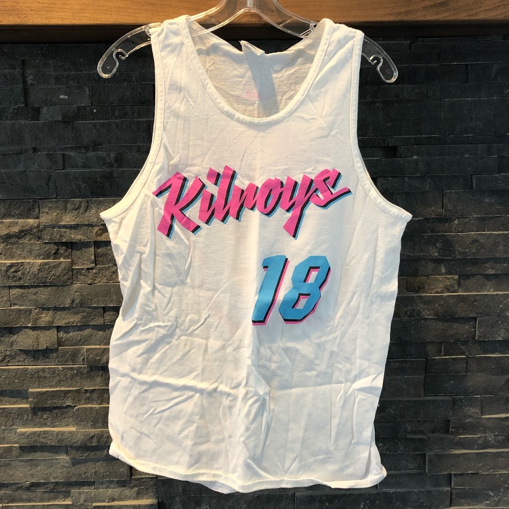 Famous Kilroys on Kirkwood tank